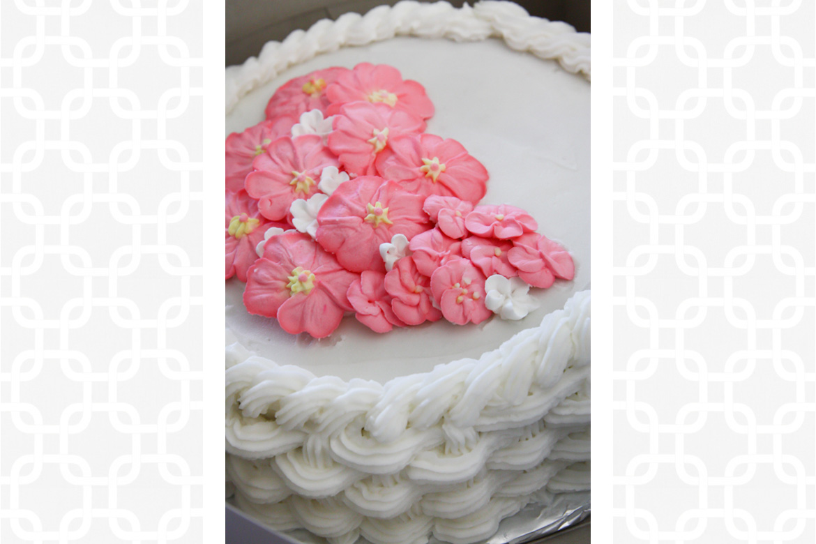 Royal Icing Flowers & Basket Weave Cake