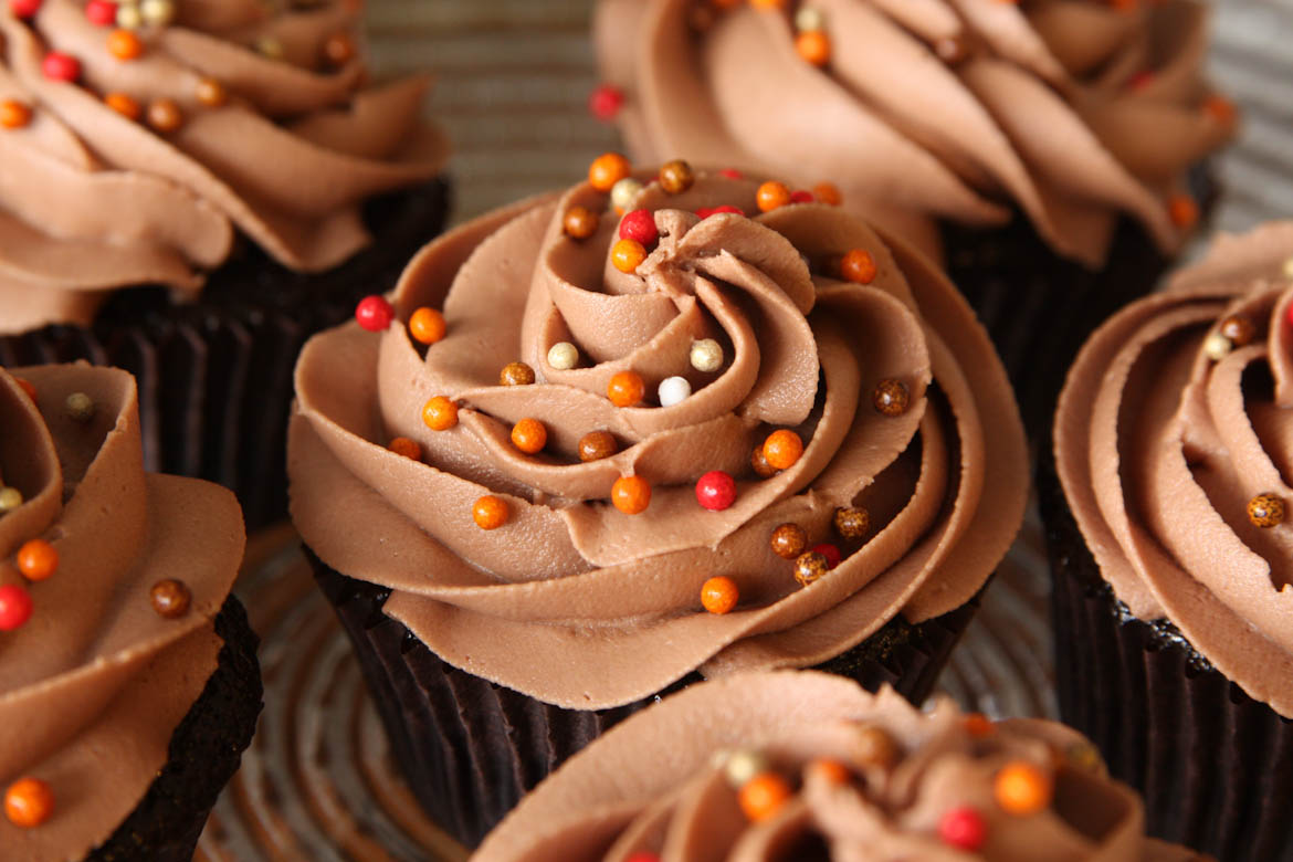 Fall Cupcakes – Rebecca Cakes & Bakes