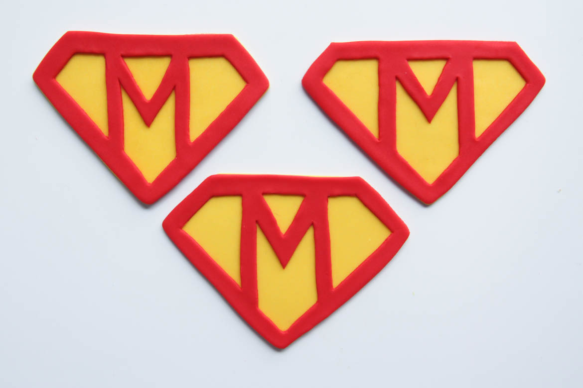 Super’M’an Cupcake Toppers