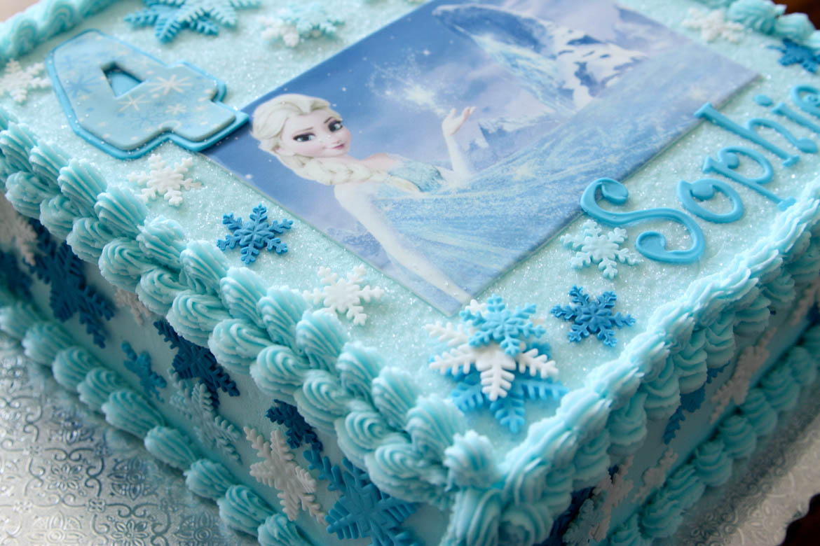 Frozen Snowflake Elsa Cake